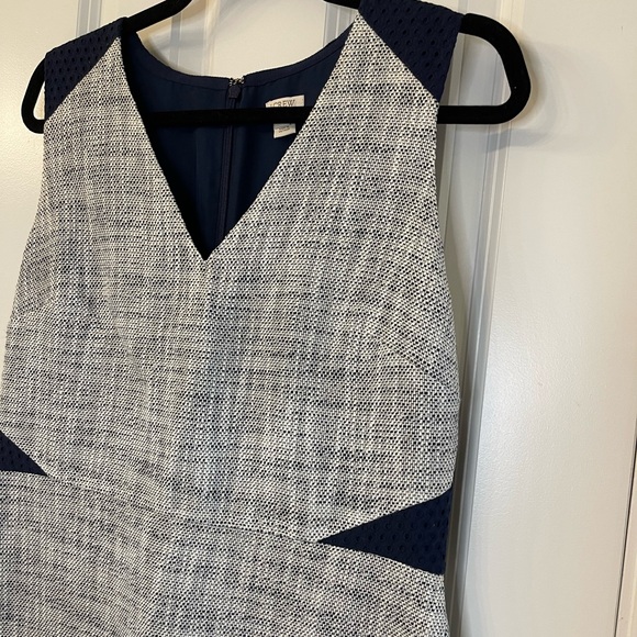 J Crew Tweed Eyelet Sheath Dress Size 12 Business casual preppy Work office - Picture 4 of 9